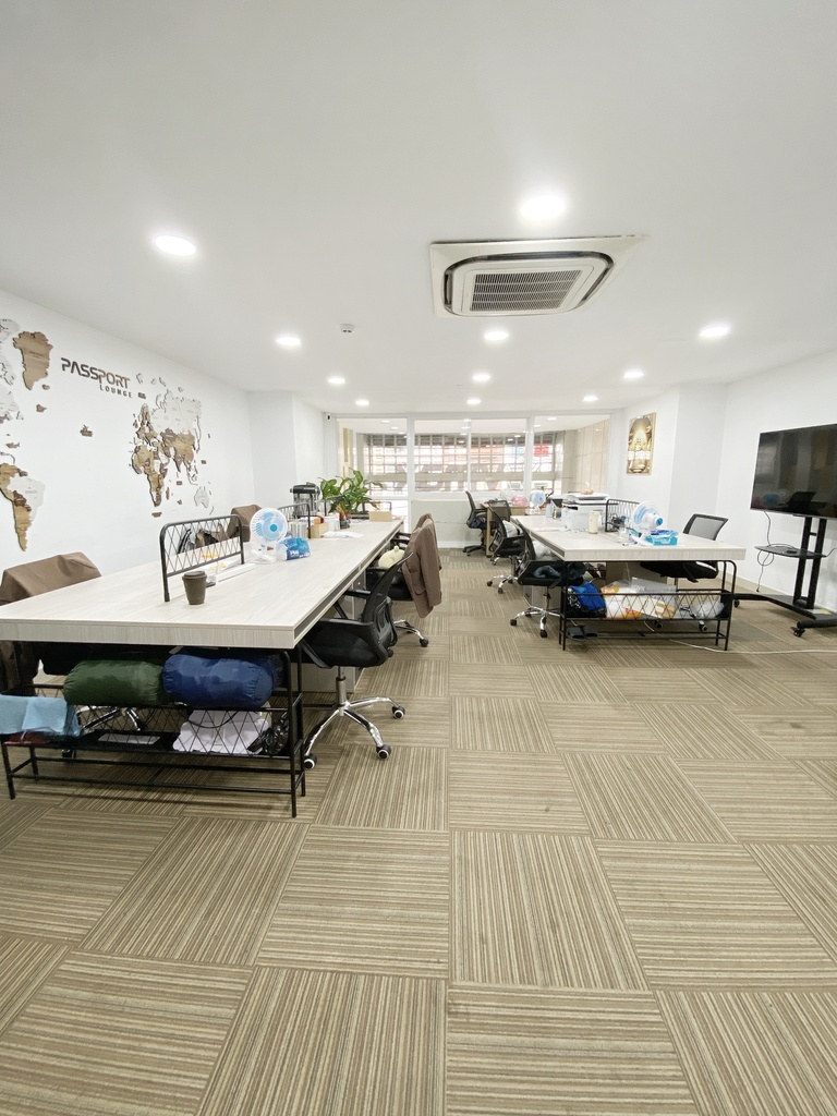 Sàn 40m2- Tầng M trước